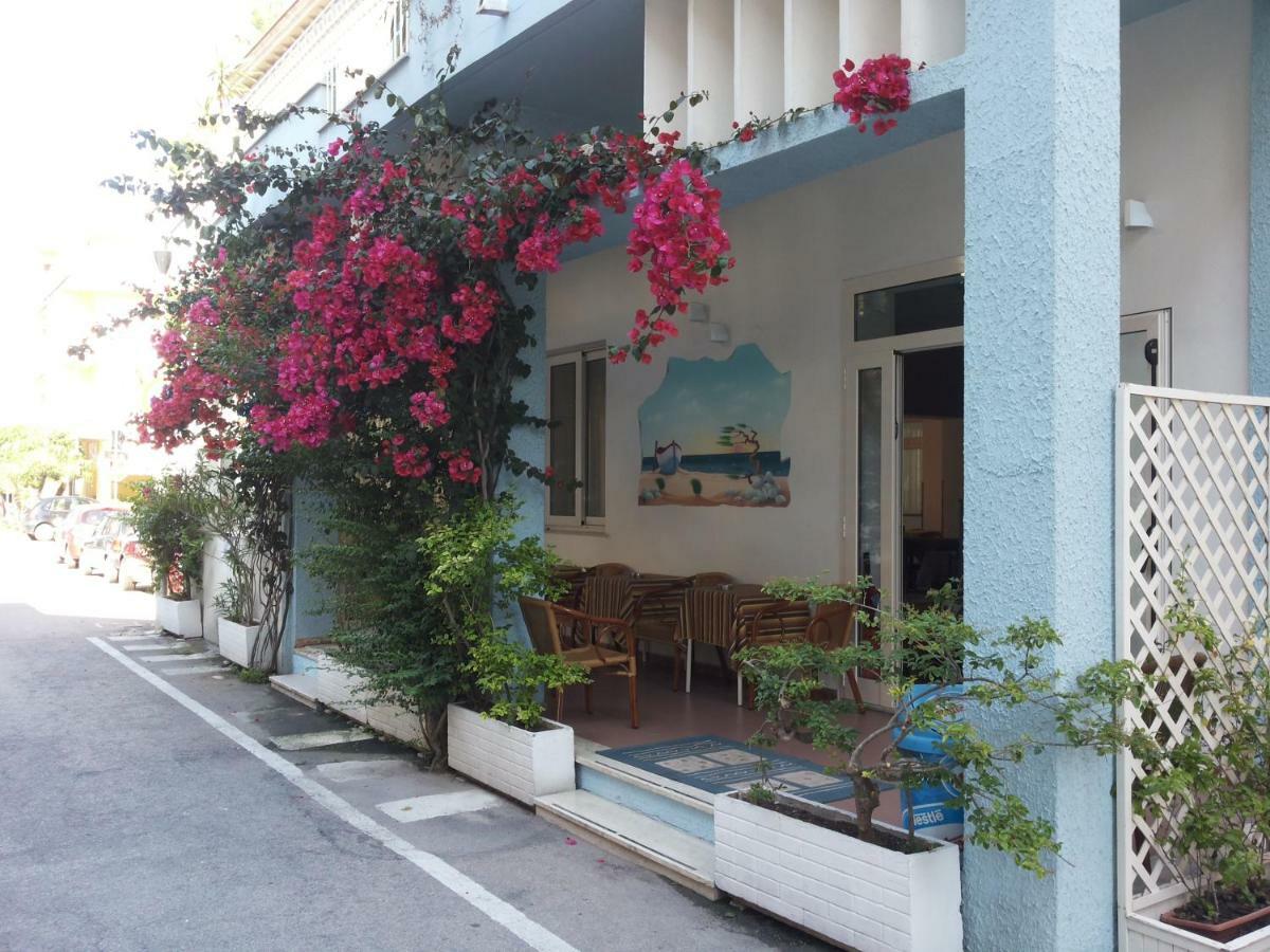Albergo Lido Silvi Marina Ngoại thất bức ảnh